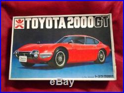 1/16th scale model BANDAI TOYOTA 2000GT Red color Minicar Assembly kit New E77