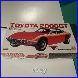 1/24 1967 Toyota 2000 Gt Motorized Model Kit #0t3-106-1000, Vintage New, Mib