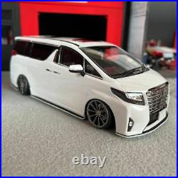 1/24 Fujimi Toyota Alphard previous term finished product