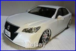 Aoshima 1/24 Toyota Crown assembly plastic model assembled finished product