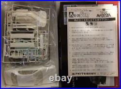 Aoshima TOYOTA CROWN MAJESTA UZS141 GARSON EXCLUSIVE 1/24 Model Kit #20517