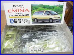 Aoshima TOYOTA ESTIMA EMINA'95 MODEL 1/24 Model Kit #25296
