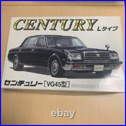 Aoshima Toyota Century 1/24 Model Kit #22267