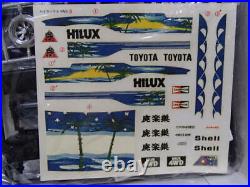 Arii Toyota Hilux 4WD Pickup 1/24 Model Kit #18606