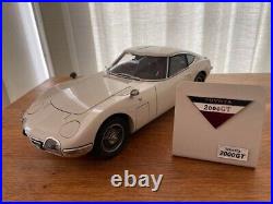 DeAgostini Model Kit Car TOYOTA 2000GT Full Assembled Model Completed KIT 110