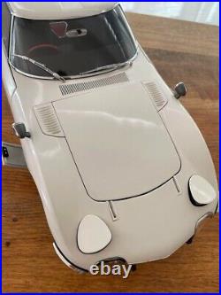 DeAgostini Model Kit Car TOYOTA 2000GT Full Assembled Model Completed KIT 110