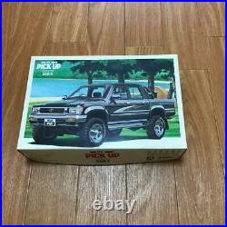 FUJIMI TOYOTA Hilux 4WD PICK UP SSR-X DOUBLE CAB 1/24 Model Kit #14463