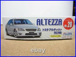 Fujimi Toyota Altezza RS200 1/24 Model Kit #25340