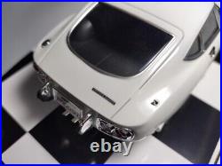 JDM Historic Car LEGEND TOYOTA 2000GT Aoshima Assembled Model Kit Scale 124