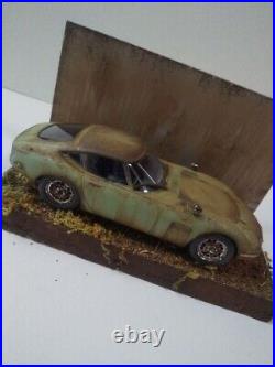 JDM Vintage Car Legend TOYOTA 2000GT Barn Find Junk Yard Diorama Model Kit 132