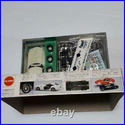 Nichimo TOYOTA 2000 GT MF10 1967-1970 1/24 Model Kit #14659