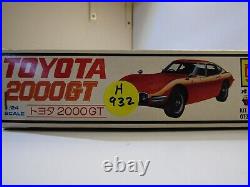 Otaki Vintage 124 Scale Toyota 2000GT Motorized Model Kit New # OT3-106-1000