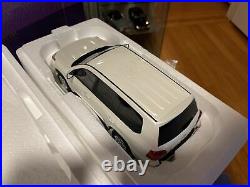 Rare Items Samurai 1/18 Kyosho Toyota Land Cruiser AX G Selection WHITE