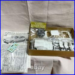 Tamiya 1/24 Toyota Soarer 3.0Gt Limited Full Display Kit No. 64 Plastic Model